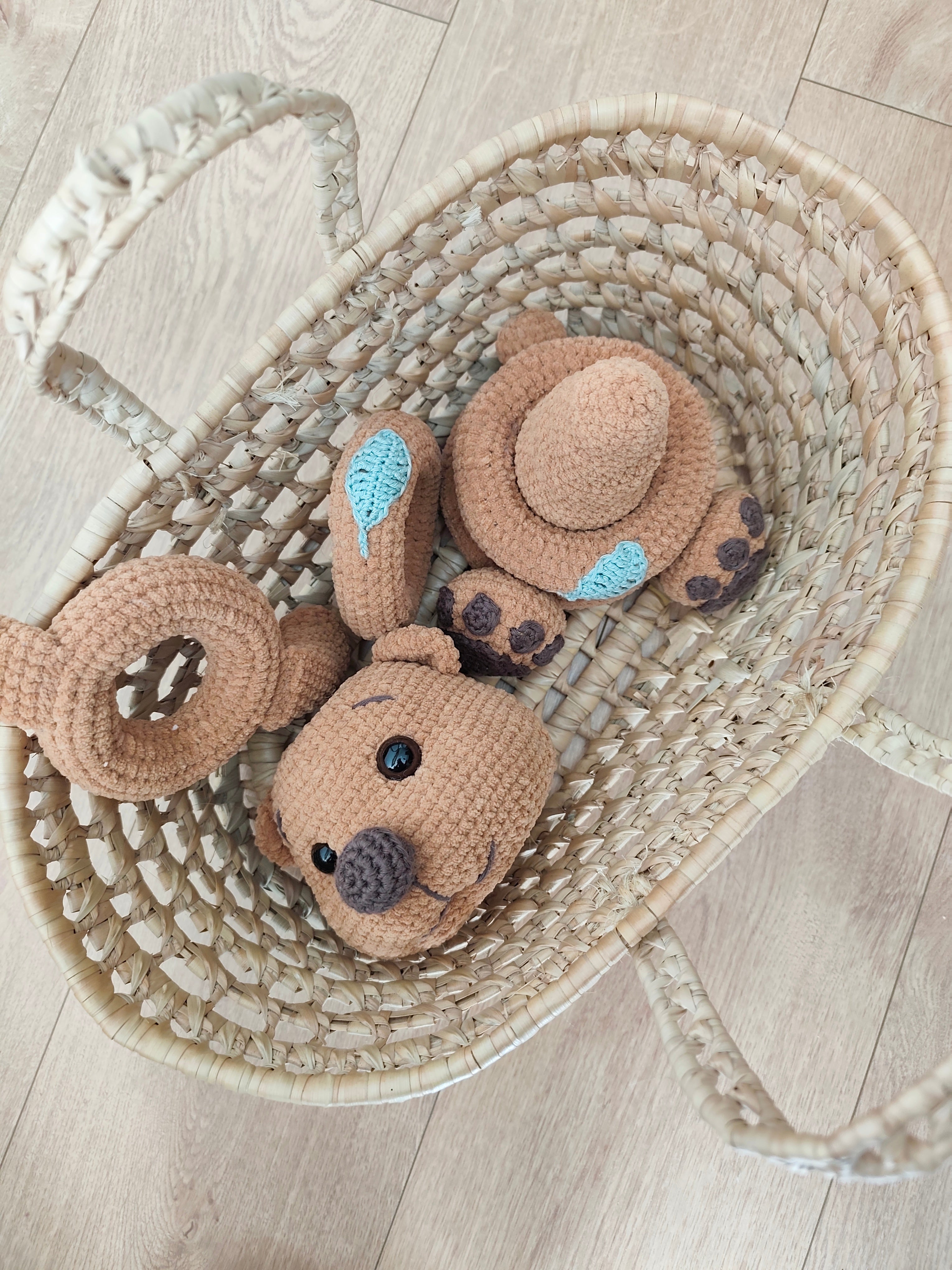Jeu d’anneaux à empiler en crochet Léon l’ourson – Jouet d’éveil bébé fait main