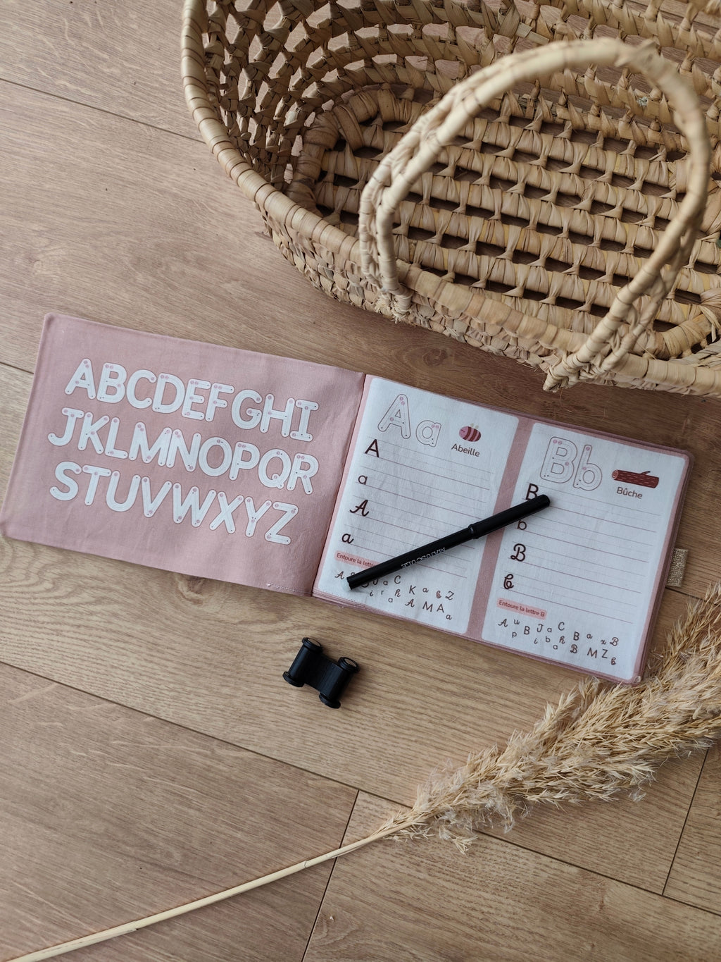 🐰 Livre des lettres lavable – Léontine la lapine