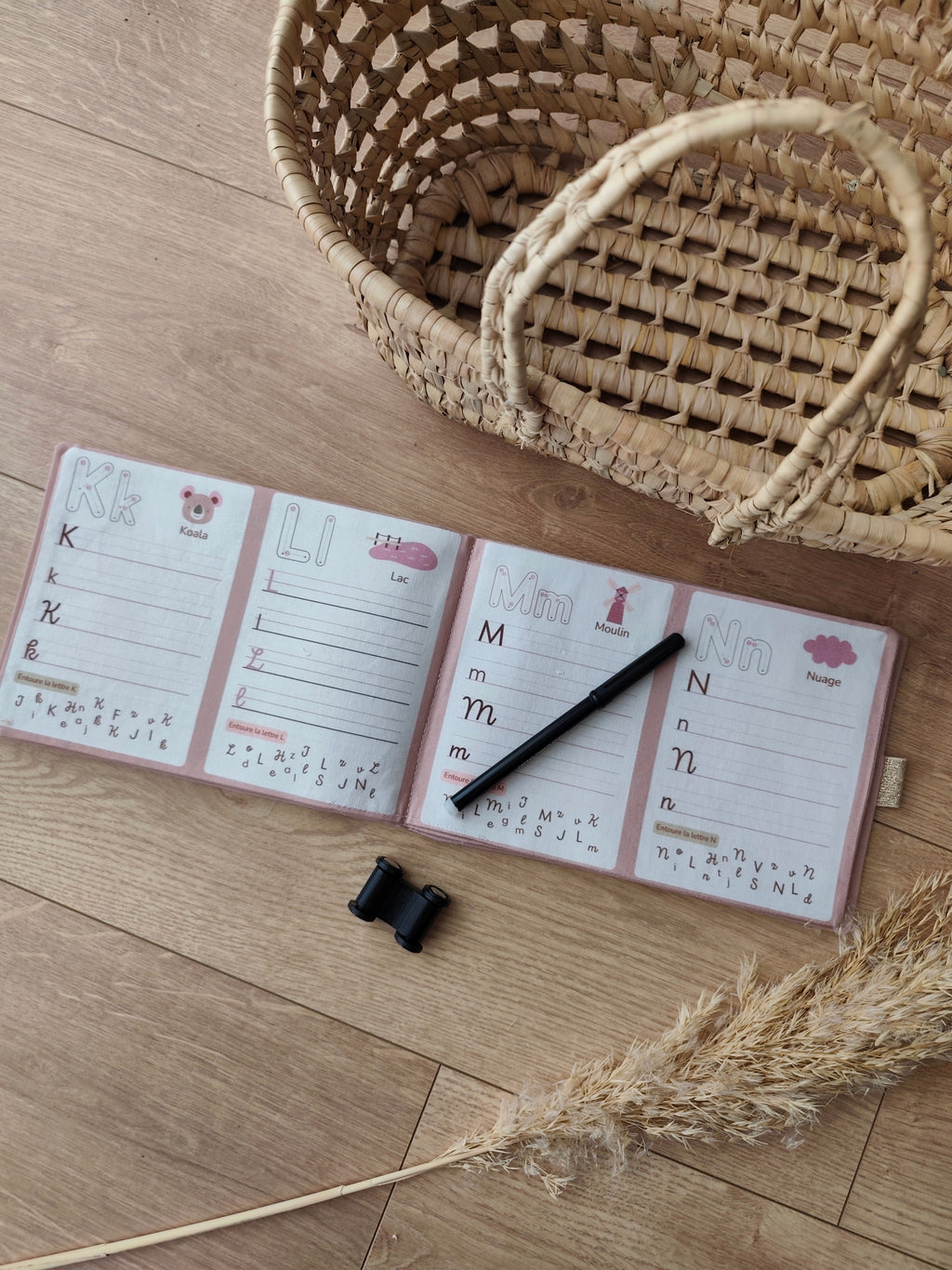 🐰 Livre des lettres lavable – Léontine la lapine