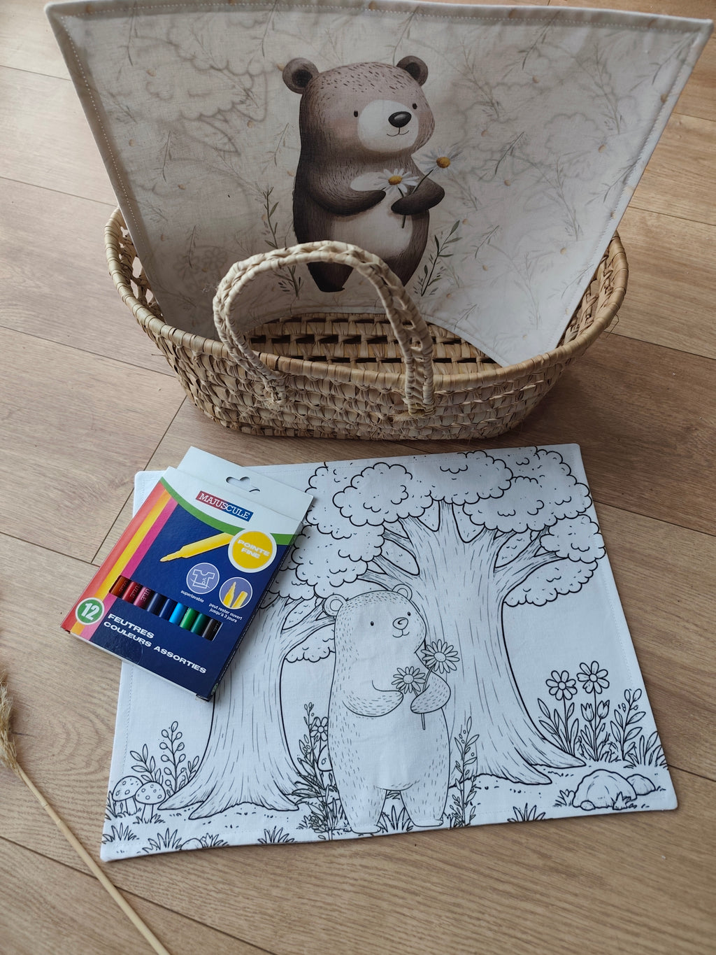 Set de table à colorier Léon l'Ourson – Lavable et réutilisable