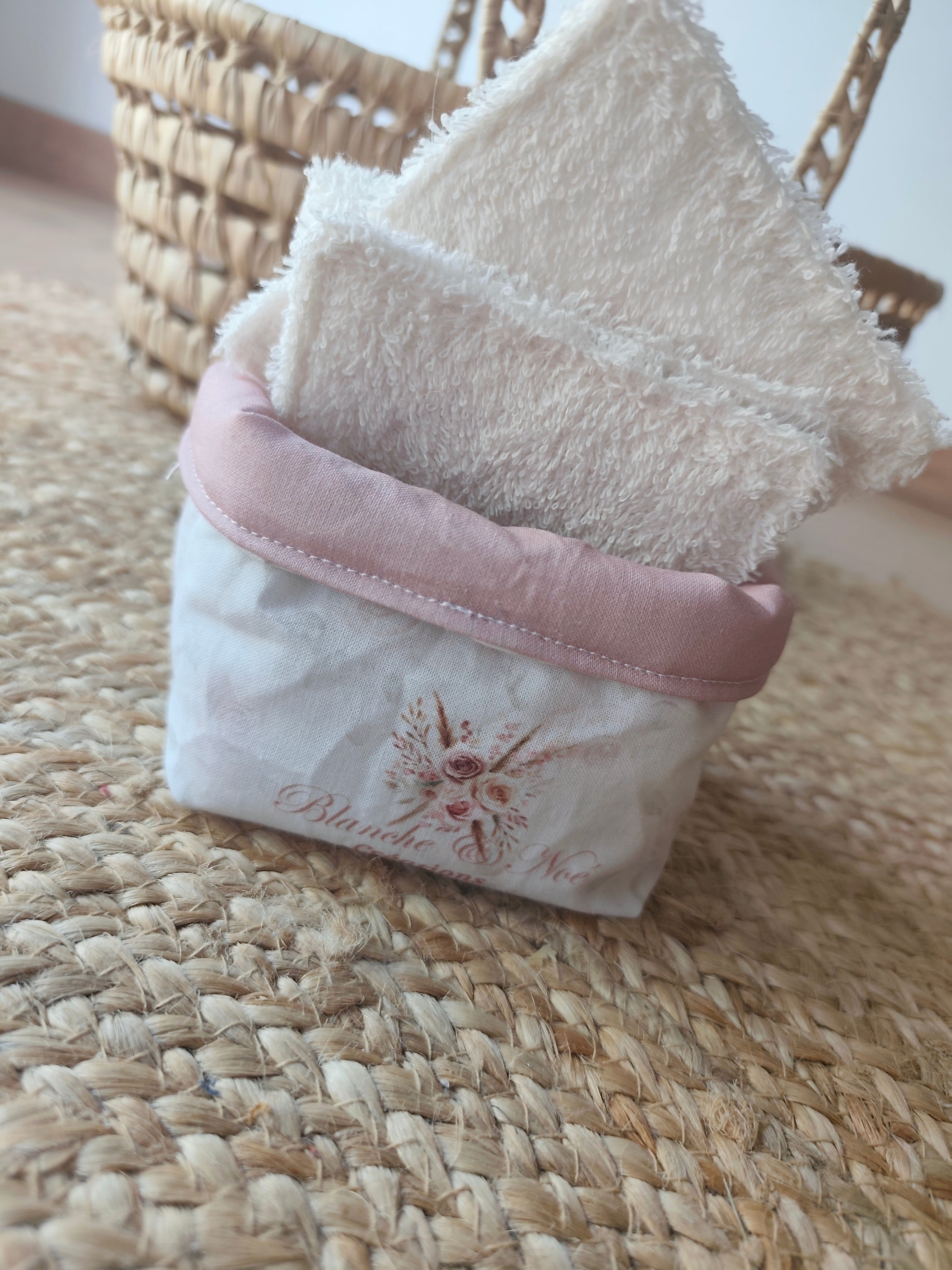 Petit panier Léontine La Lapine vu de l'arrière - utilisation rangement lingettes lavables - Blanche & Noé