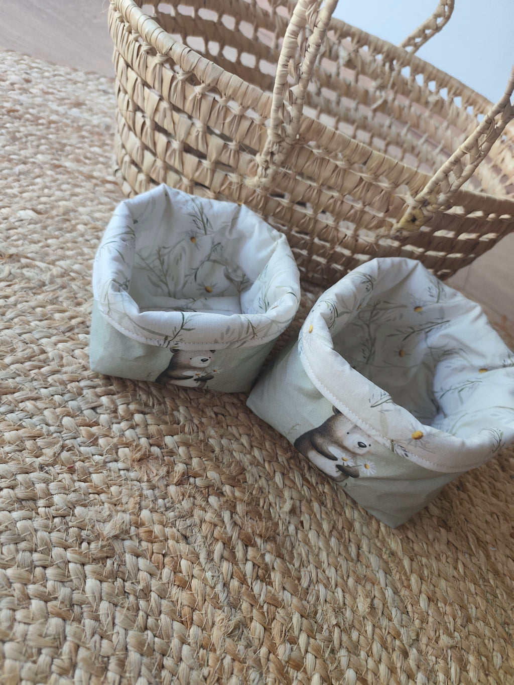 Lot de deux paniers de rangement en tissu de la collection Léon l'Ourson - Vu du dessus - Blanche & Noé