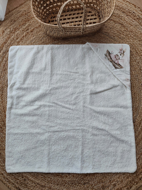 Cape de bain bébé Léontine la Lapine | Sortie de bain artisanale avec capuche