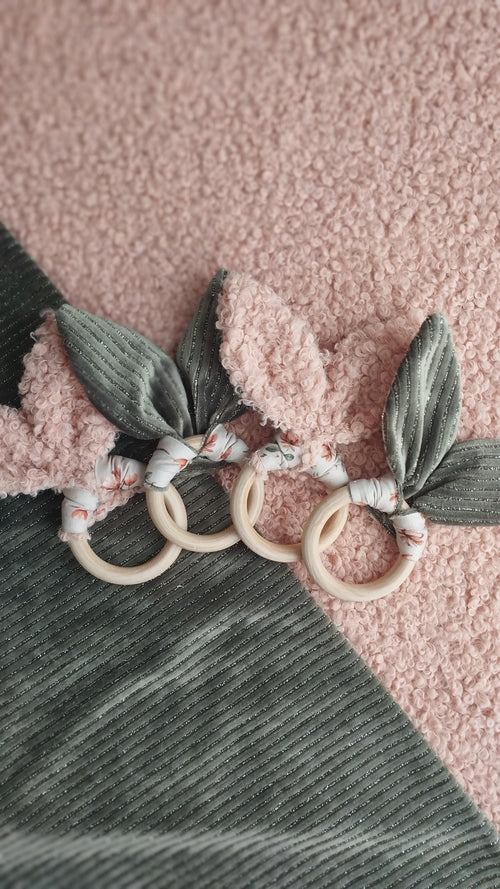 Hochet "Oreille de lapin collection "Marie Capucine la Souris"